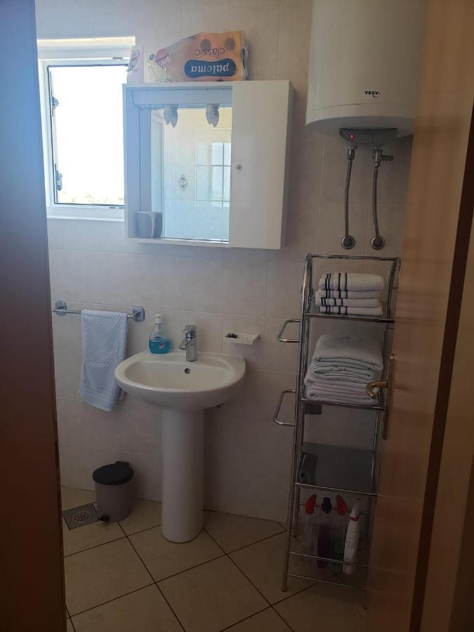 Apartmani Ciklic Dobropoljana Kültér fotó