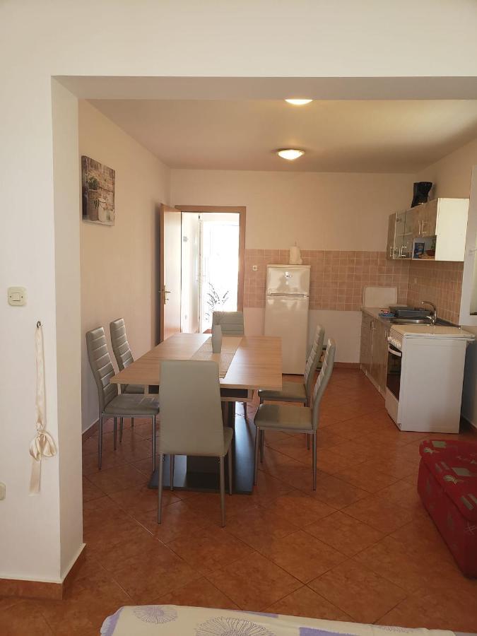Apartmani Ciklic Dobropoljana Kültér fotó