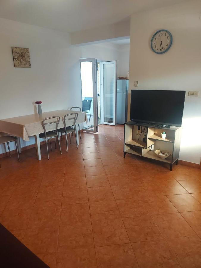 Apartmani Ciklic Dobropoljana Kültér fotó