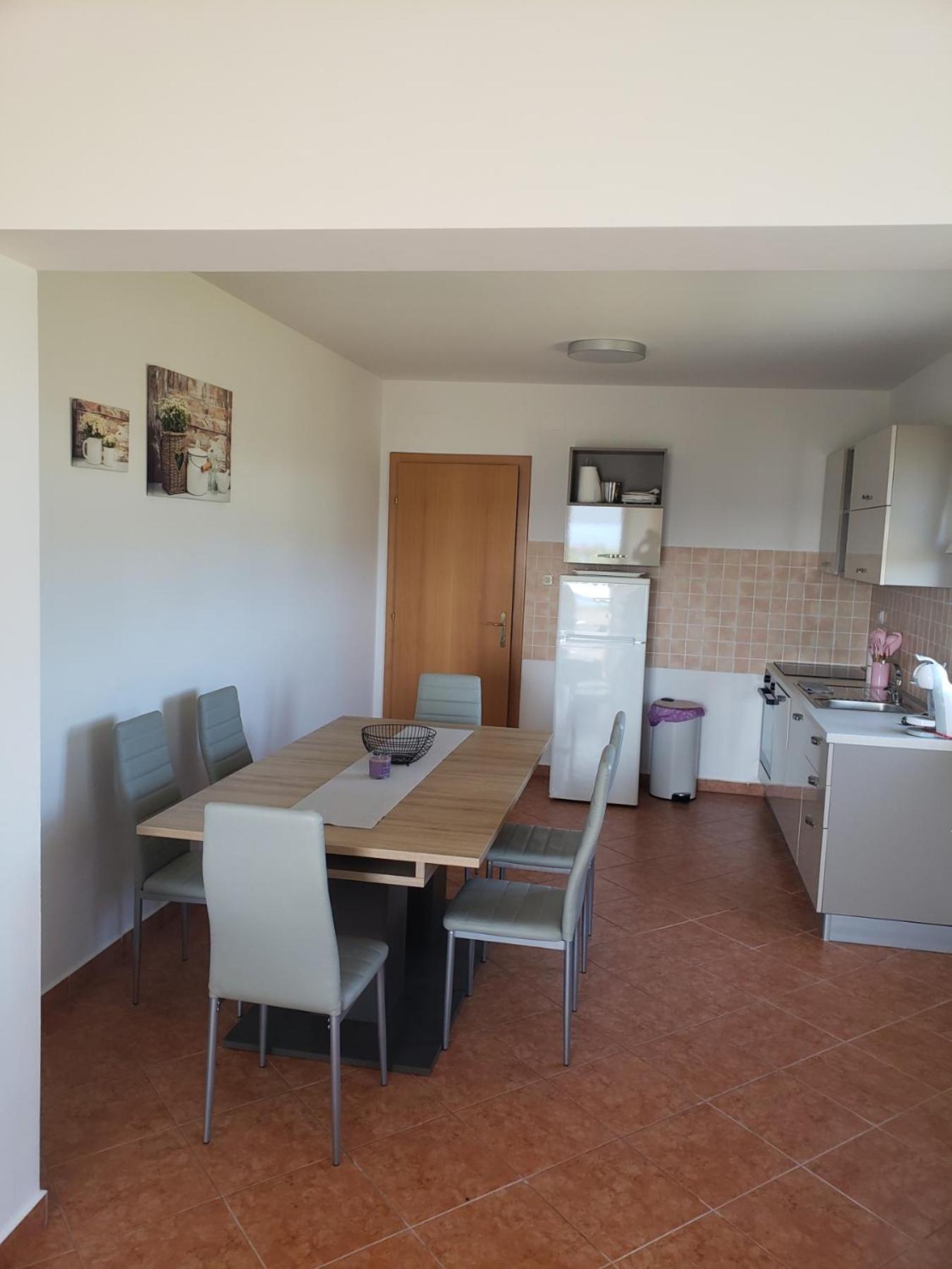 Apartmani Ciklic Dobropoljana Kültér fotó